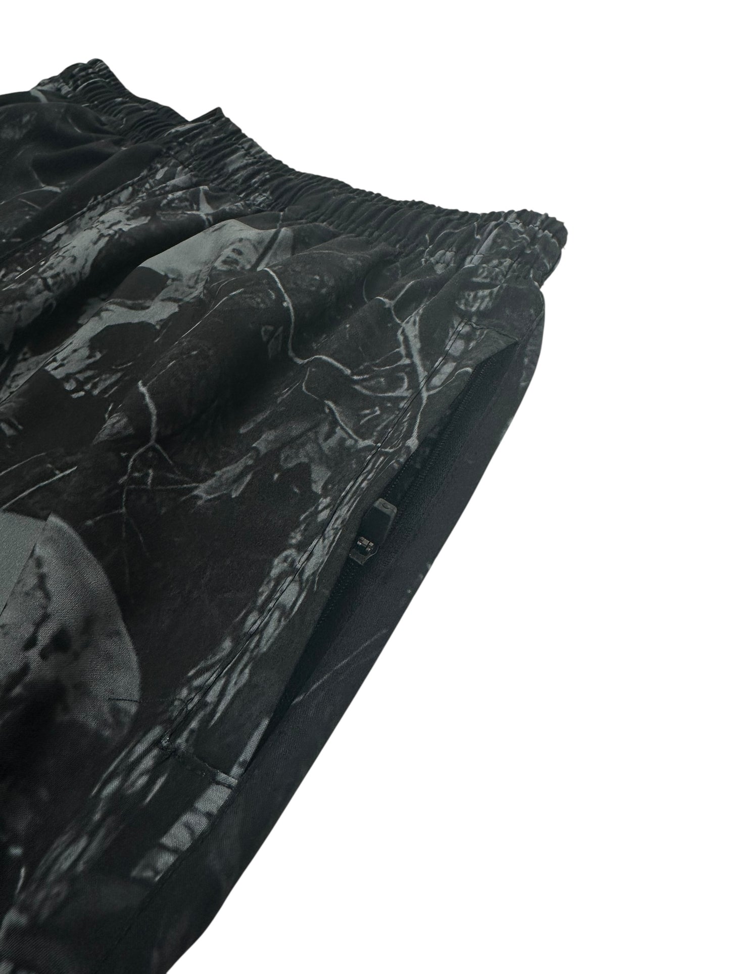 FEAR TREE CAMO SHORTS - BLACK