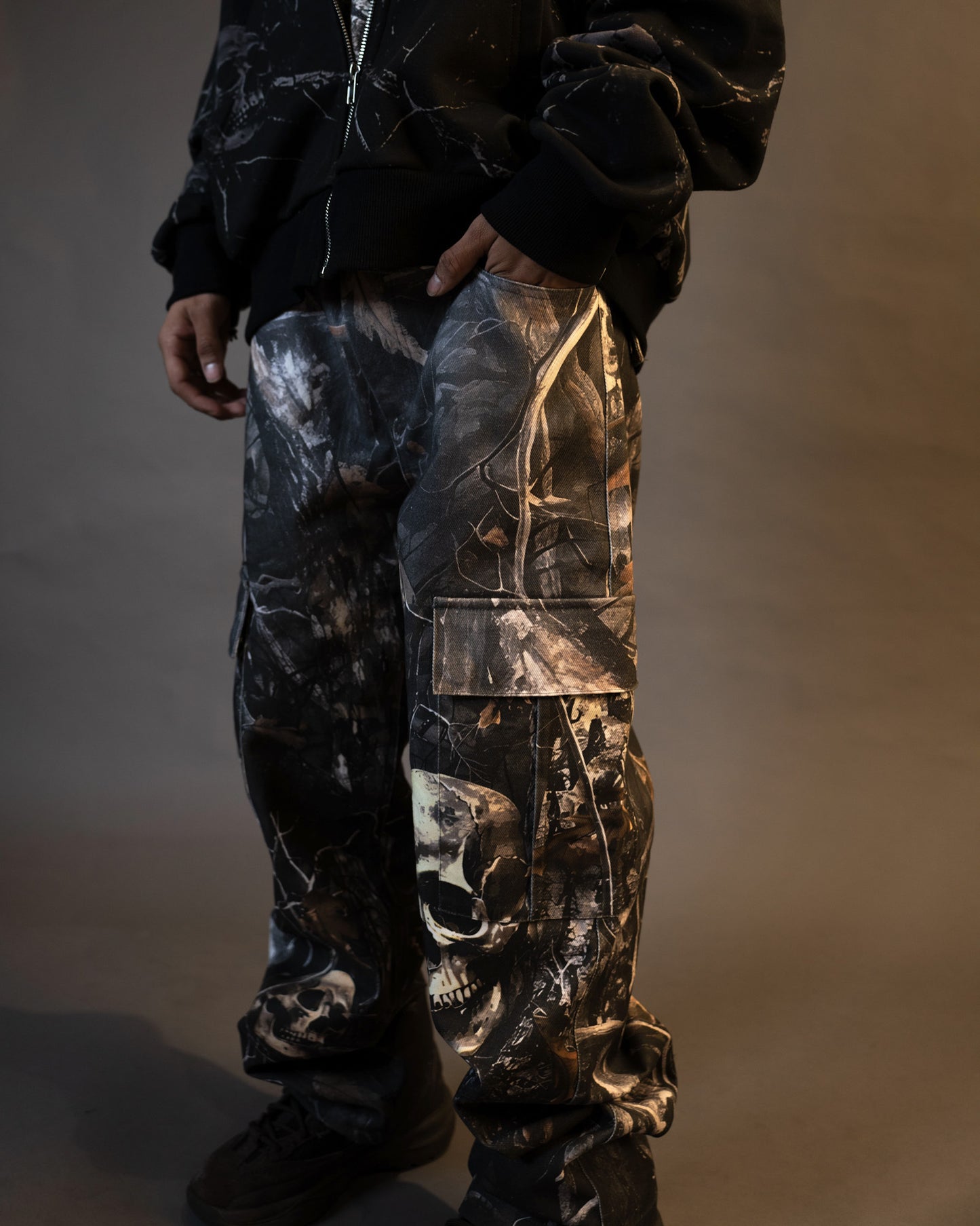 FEAR TREE CAMO CARGO PANTS