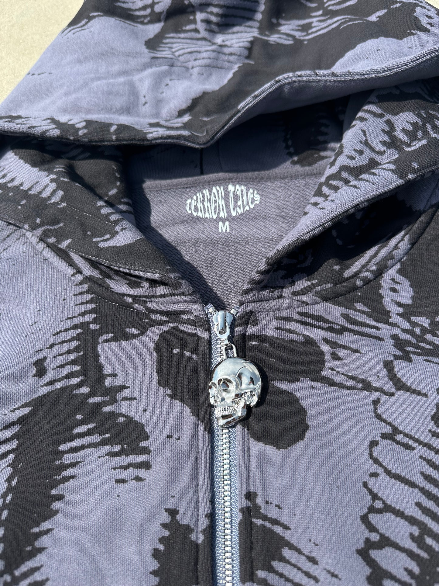 SHADOW SKULLS ZIP UP
